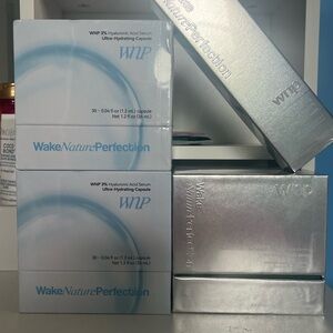 WNP Ultra-Hydrating Serum Set